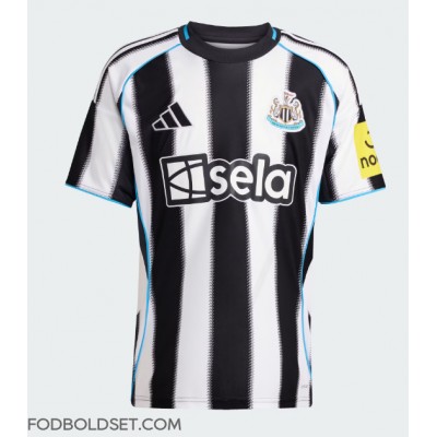 Newcastle United Tino Livramento #21 Hjemmebanetrøje 2025-26 Kortærmet Newcastle United Tino Livramento #21 Hjemmebanetrøje 2025-26 Kortærmet